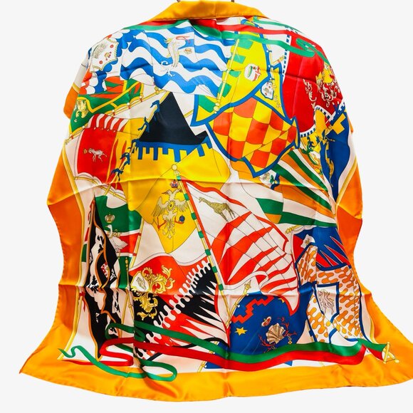 New - Gucci Silk  Scarf 34" Vibrant Colorful Flag orange red white green (48) - Picture 11 of 12